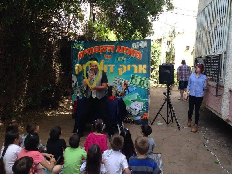 אריק דולאריק - הופעות במה